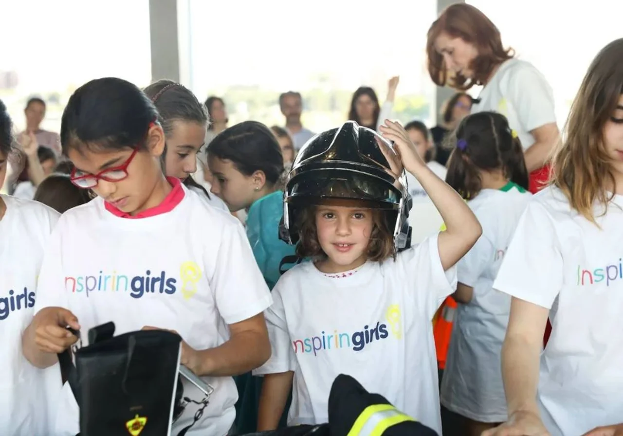 InspiringGirls.JPG